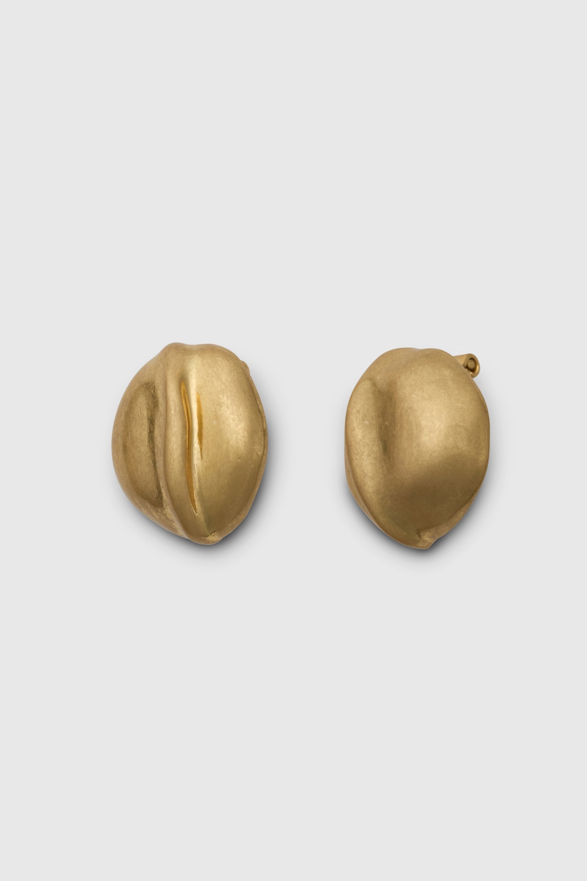 Adonis Studs