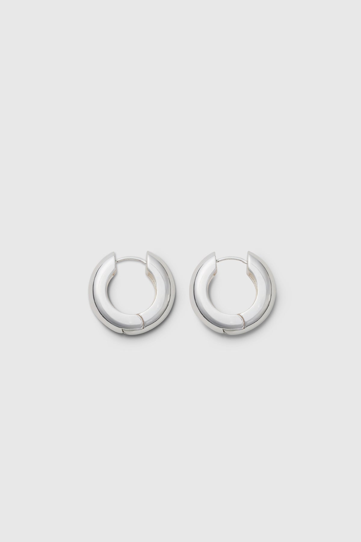 Ali Hoops
