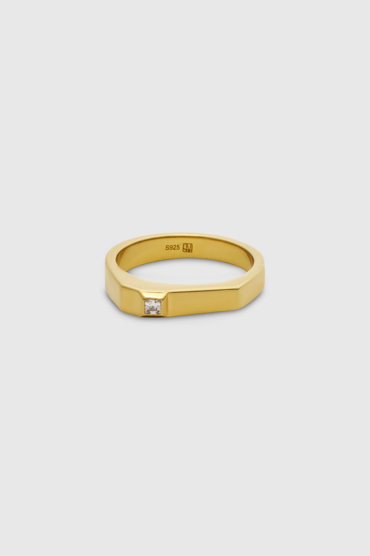 Bastian Ring