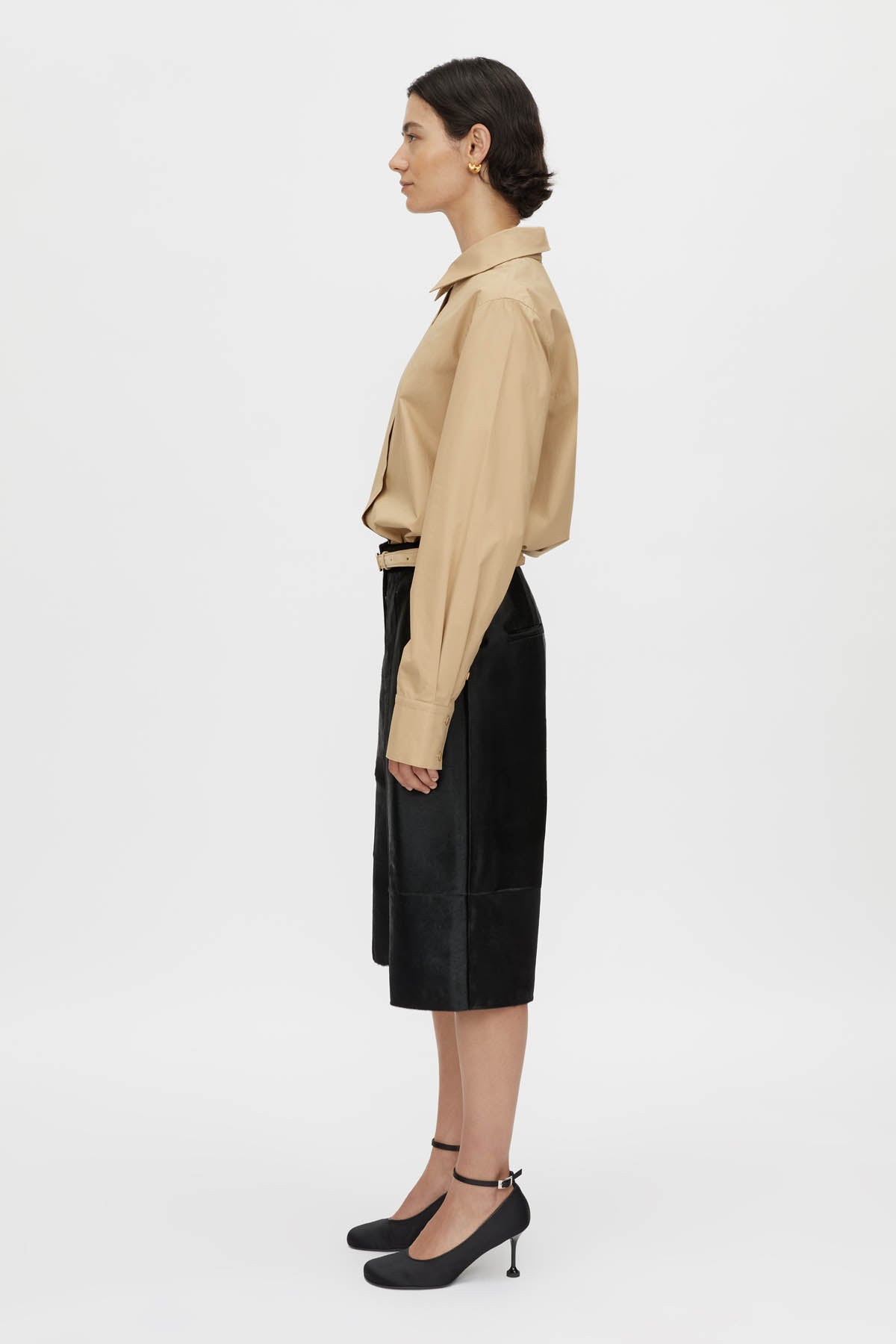 Contour Leather Short