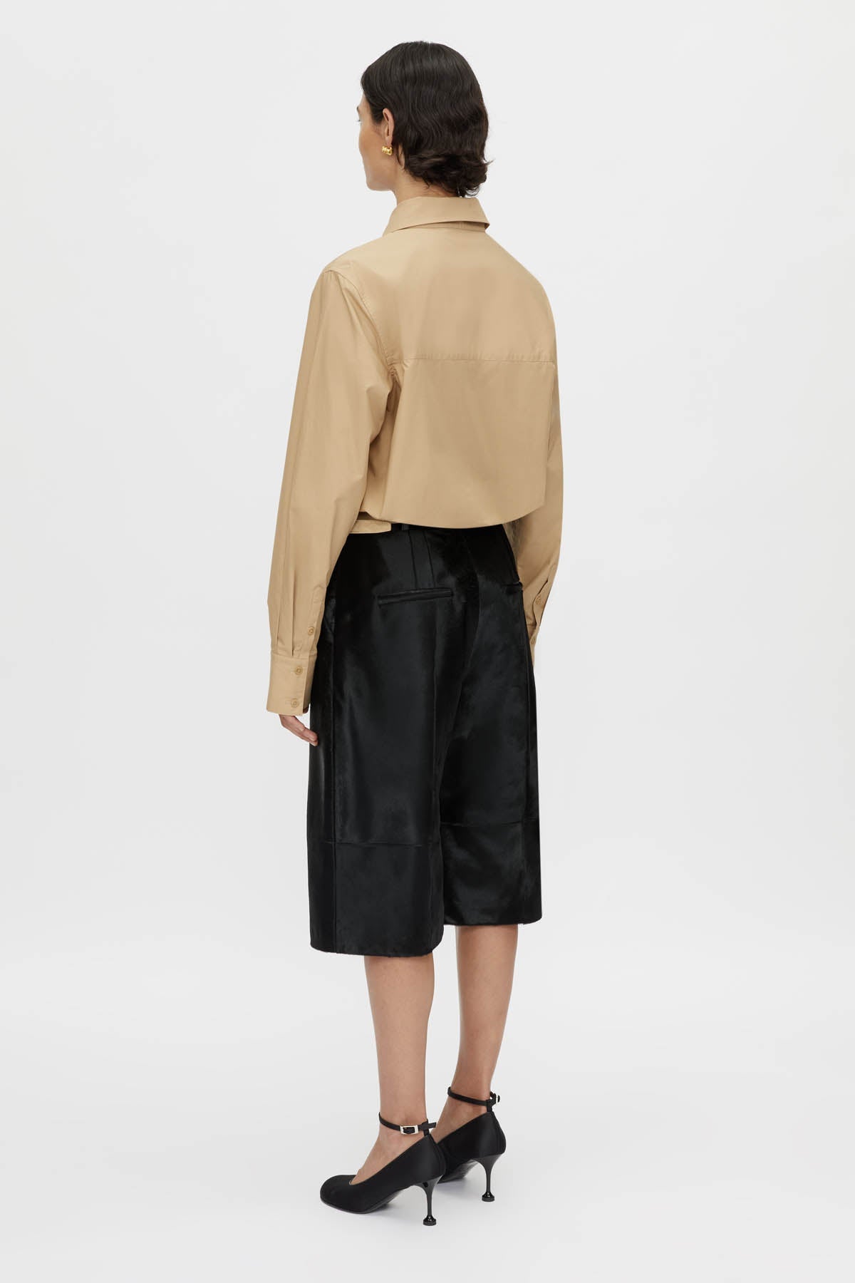 Contour Leather Short
