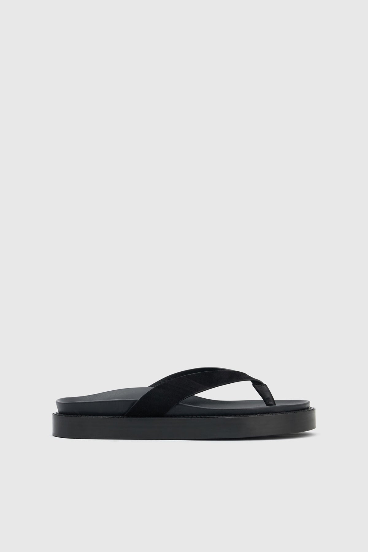 Erin Sandal