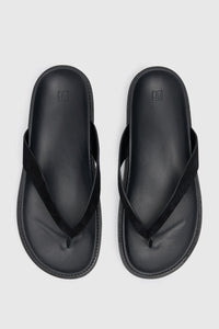 Erin Sandal