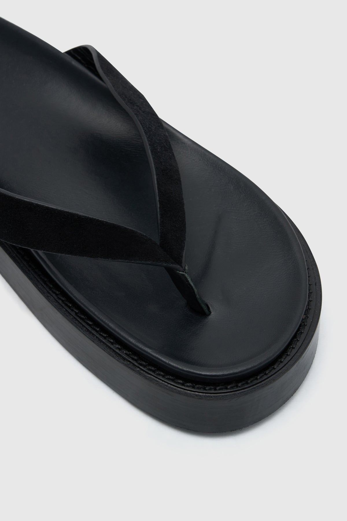 Erin Sandal