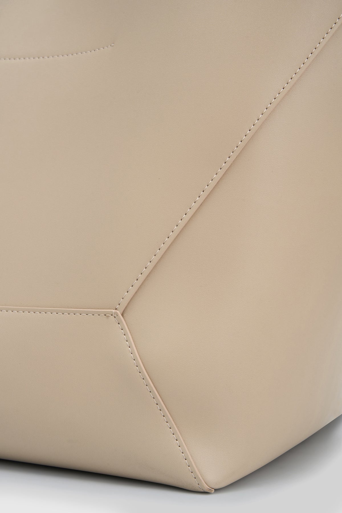 Ezra Tote