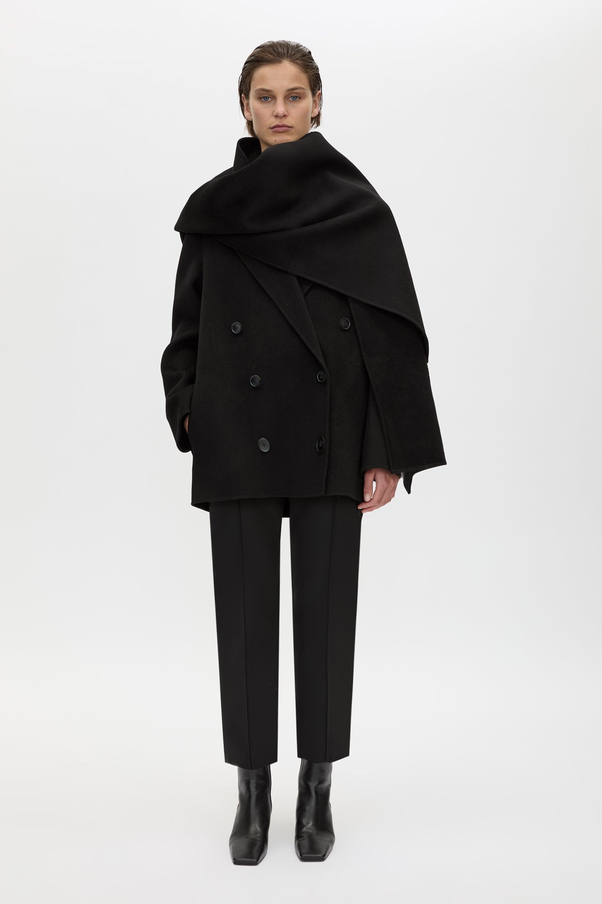 Memoria Coat With Scarf