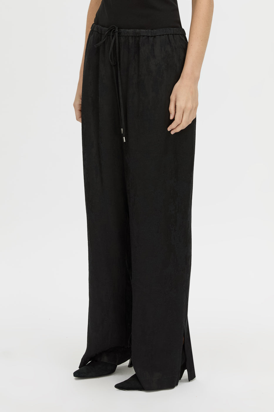 Naidee Satin Relaxed Pant