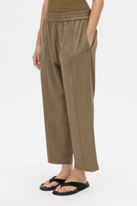 Cropped view CAMILLA AND MARC Sander Pant in Sable Marle with soft suiting finish and mid‑rise fisherman silhouette.