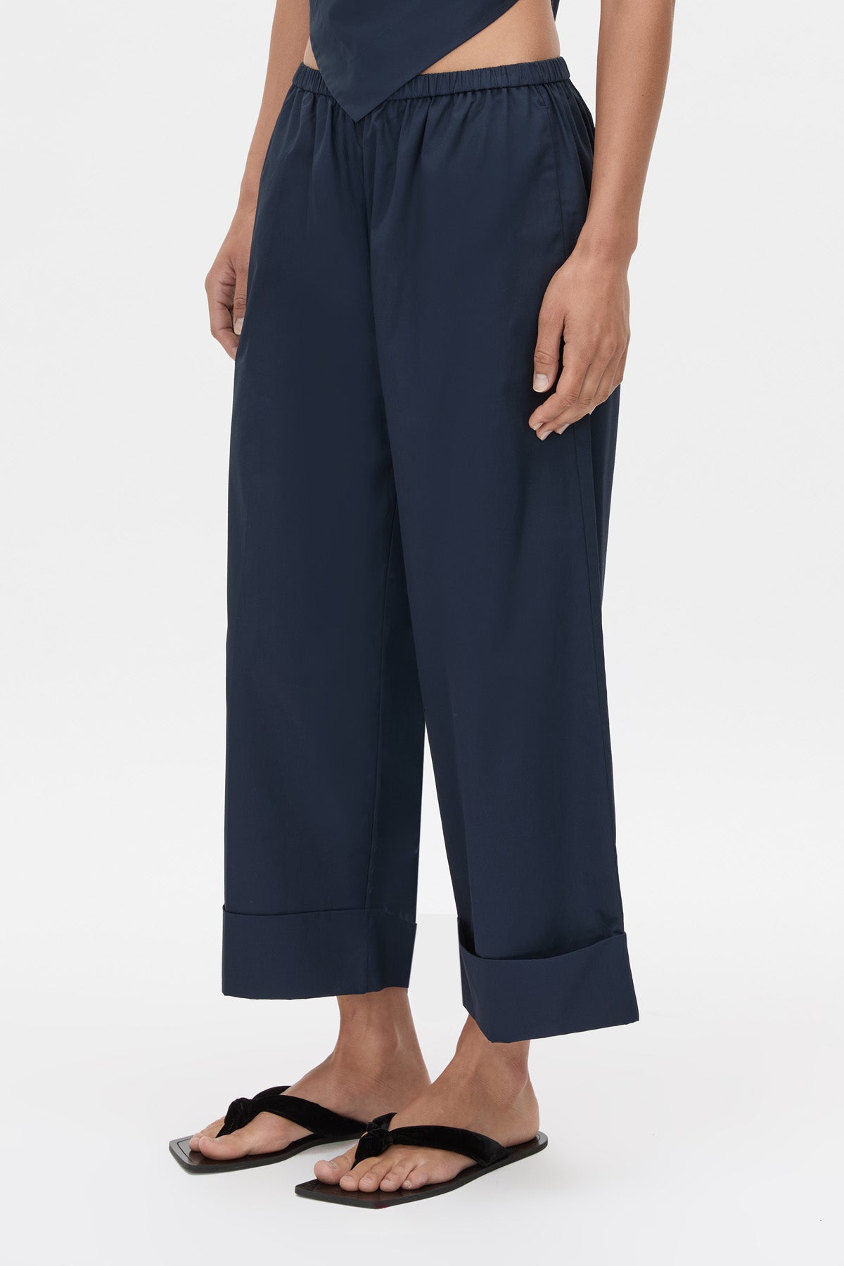 Onesto Cropped Wide Leg Pant